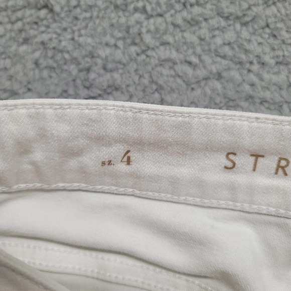 White House Black Market Jeans Womens 4 White Straight Distressed Ripped Cropped - Picture 11 of 15